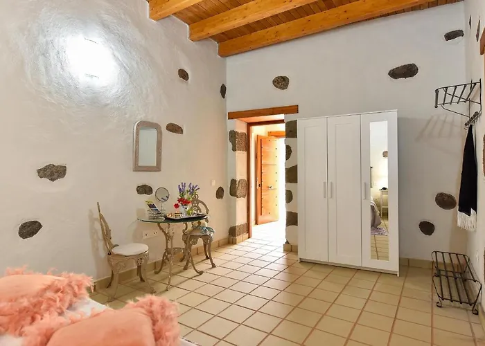Algodones With Pool By Villagrancanaria