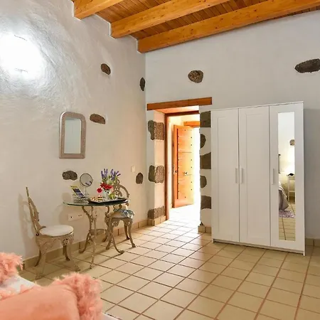 Algodones With Pool By Villagrancanaria